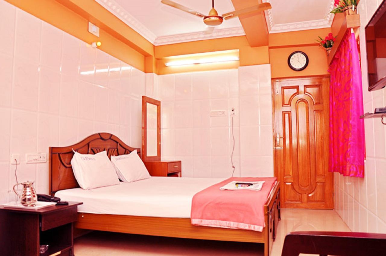 Nb Palace Chennai Exterior foto